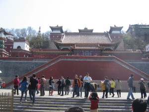 Head on shot of the central area of the Summer Palace.